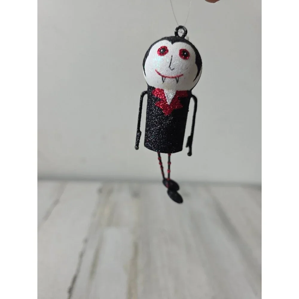 Vintage Pier 1 glitter Dracula ornament‎ Halloween jointed tree